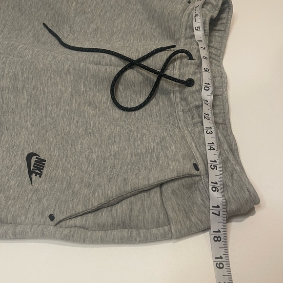 Nike tech jogger sweat pants - Picture 4 of 9